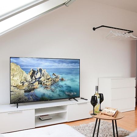 Remark Studios - Wohnung Fuer 6 In Grossburgwedel Εξωτερικό φωτογραφία